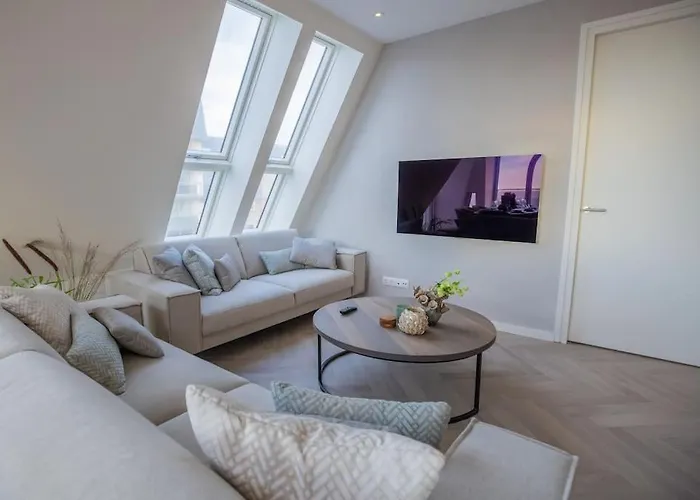 Penthouse Royal, Luxurious And Cozy With Sauna